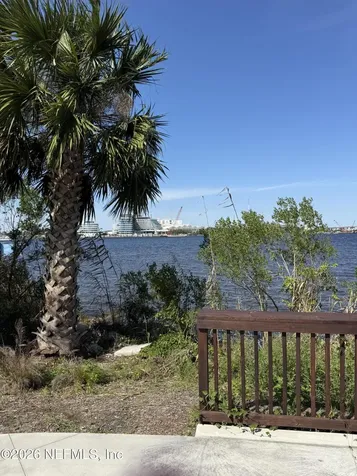 2054 Prudential Drive Jacksonville FL 32207