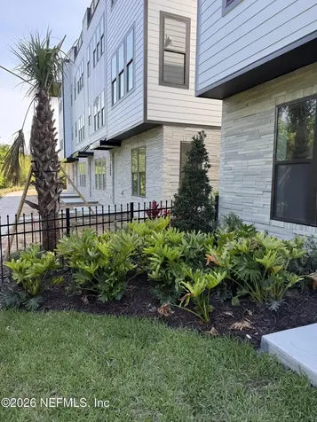 2054 Prudential Drive Jacksonville FL 32207