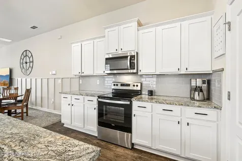 2225 Willow Gln Lane Green Cove Springs FL 32043