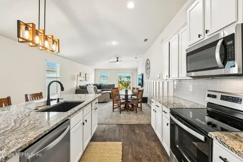 2225 Willow Gln Lane Green Cove Springs FL 32043