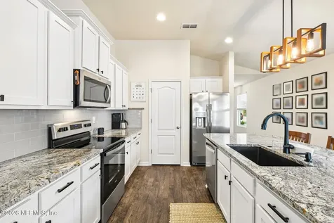 2225 Willow Gln Lane Green Cove Springs FL 32043