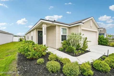 2225 Willow Gln Lane Green Cove Springs FL 32043