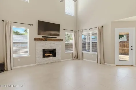811 Hickory Knolls Drive Green Cove Springs FL 32043
