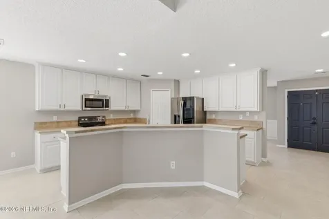 811 Hickory Knolls Drive Green Cove Springs FL 32043