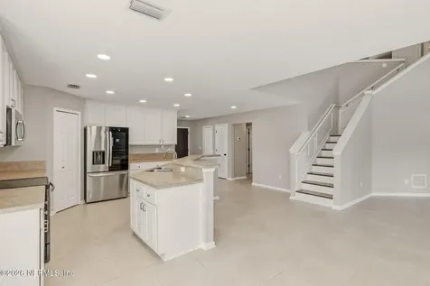 811 Hickory Knolls Drive Green Cove Springs FL 32043
