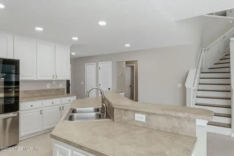 811 Hickory Knolls Drive Green Cove Springs FL 32043