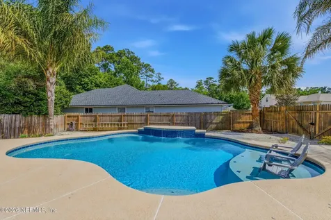 811 Hickory Knolls Drive Green Cove Springs FL 32043