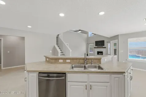 811 Hickory Knolls Drive Green Cove Springs FL 32043