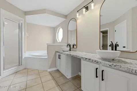 811 Hickory Knolls Drive Green Cove Springs FL 32043