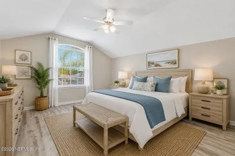 811 Hickory Knolls Drive Green Cove Springs FL 32043