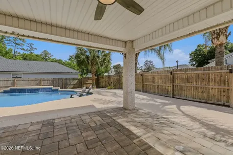 811 Hickory Knolls Drive Green Cove Springs FL 32043