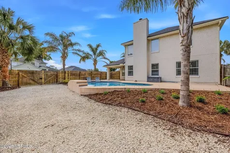 811 Hickory Knolls Drive Green Cove Springs FL 32043
