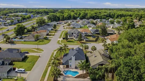 811 Hickory Knolls Drive Green Cove Springs FL 32043