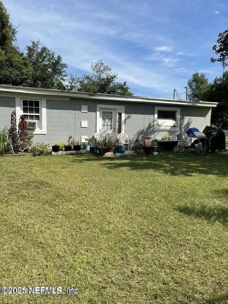 10603 Briarcliff Road E Jacksonville FL 32218