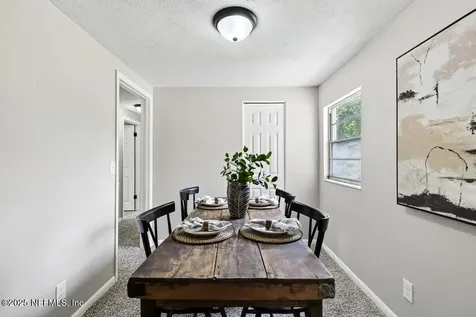 5216 Timawatha Avenue Jacksonville FL 32210