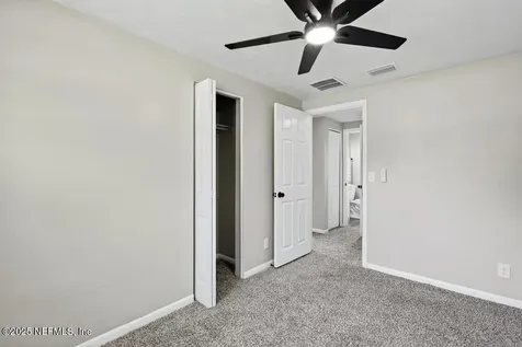 5216 Timawatha Avenue Jacksonville FL 32210