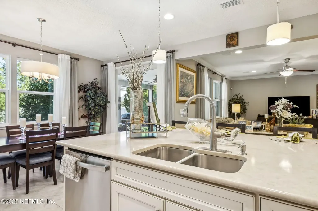7787 Hilsdale Road Jacksonville FL 32216