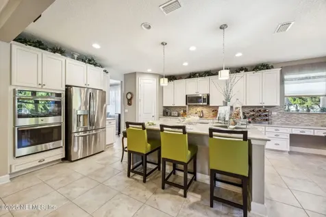 7787 Hilsdale Road Jacksonville FL 32216