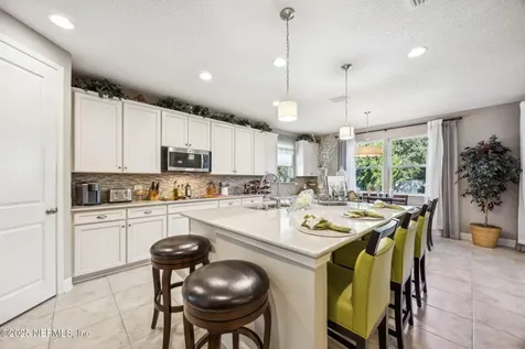 7787 Hilsdale Road Jacksonville FL 32216