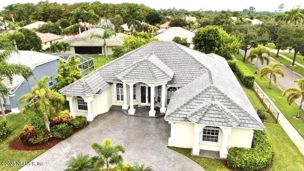 113 Sugarwood Crescent Royal Palm Beach FL 33411