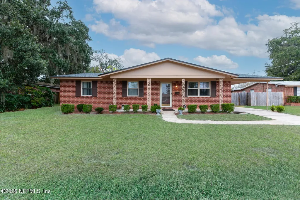1144 Crown Drive Jacksonville FL 32221