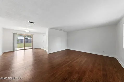 1144 Crown Drive Jacksonville FL 32221