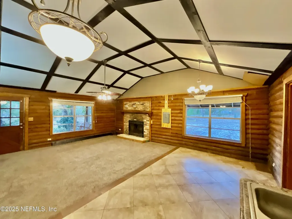 276 Melrose Landing Boulevard Hawthorne FL 32640