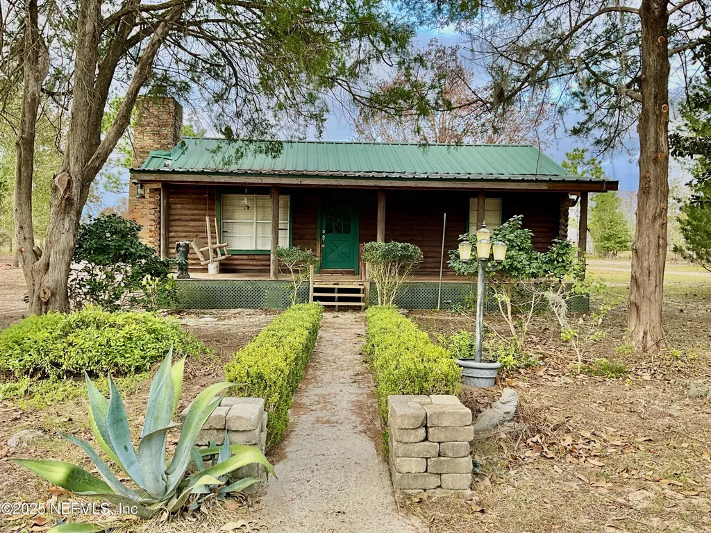 276 Melrose Landing Boulevard Hawthorne FL 32640