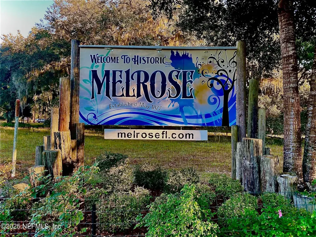 276 Melrose Landing Boulevard Hawthorne FL 32640