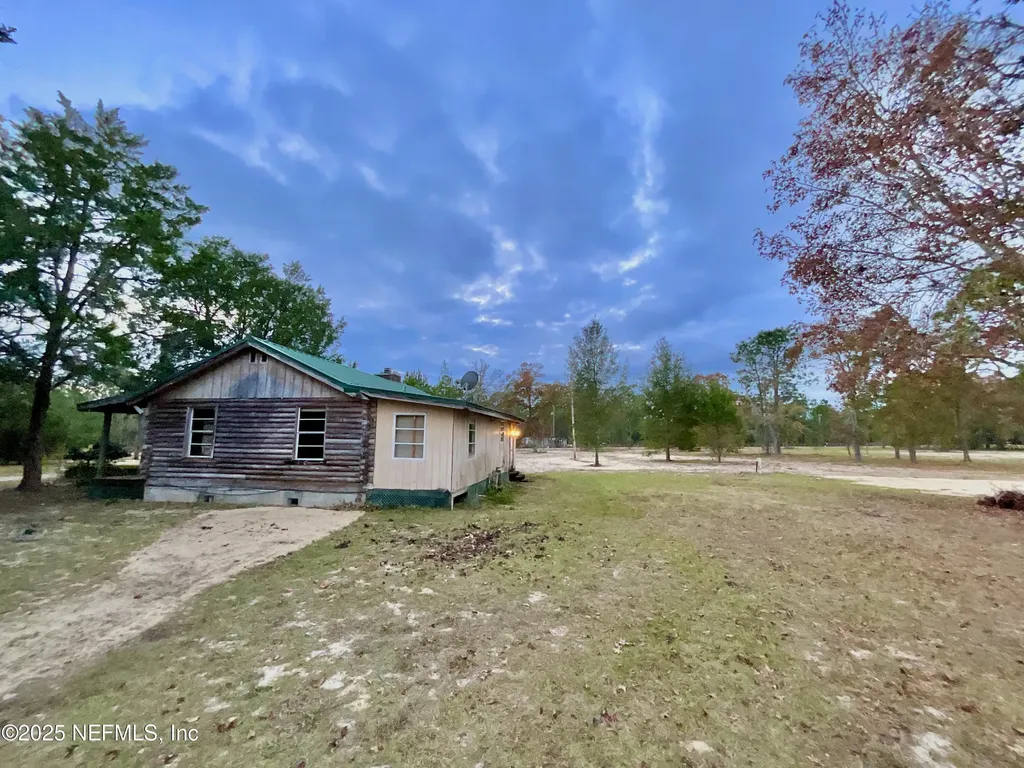 276 Melrose Landing Boulevard Hawthorne FL 32640