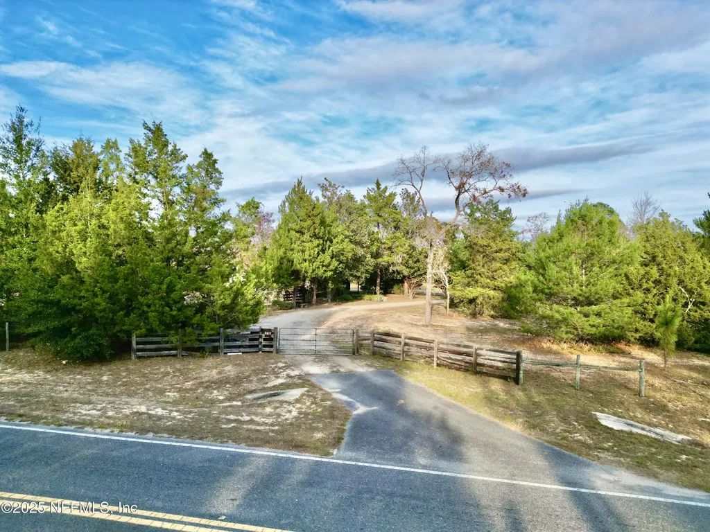 276 Melrose Landing Boulevard Hawthorne FL 32640