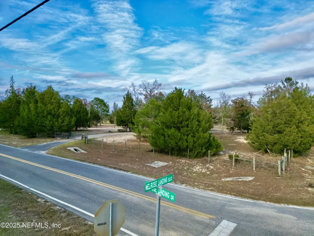 276 Melrose Landing Boulevard Hawthorne FL 32640