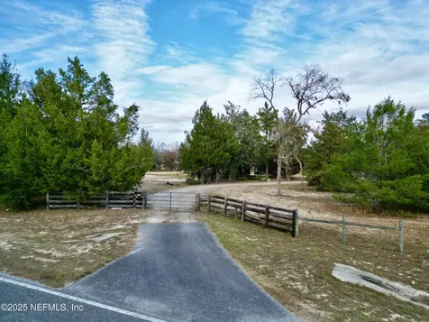276 Melrose Landing Boulevard Hawthorne FL 32640