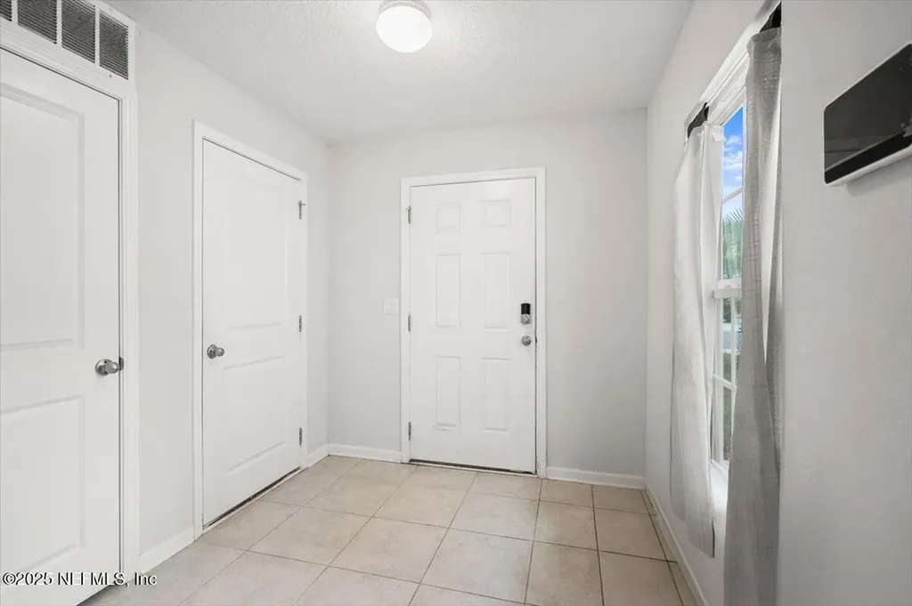 2071 James Wilson Way Jacksonville FL 32221