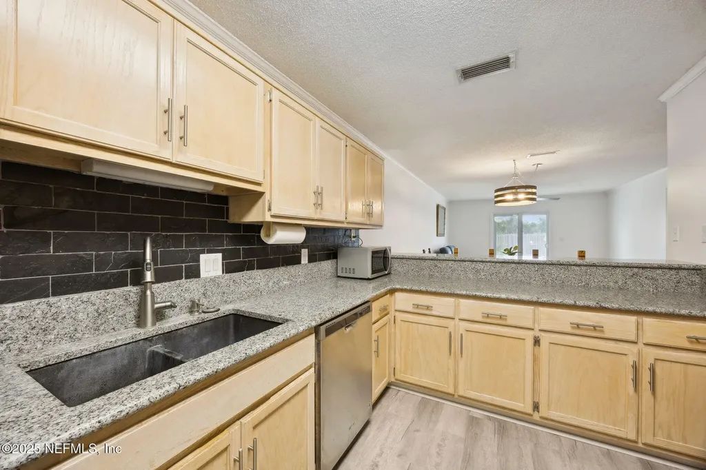 2784 W 5th Street Fernandina Beach FL 32034