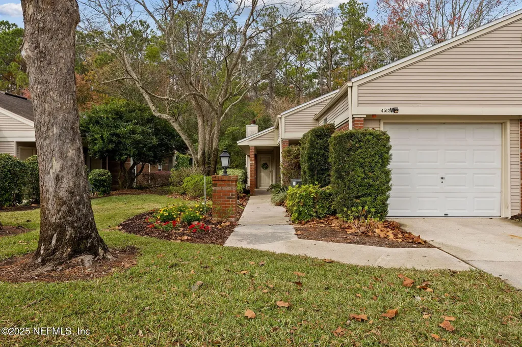 4512 Middleton Park Circle W Jacksonville FL 32224