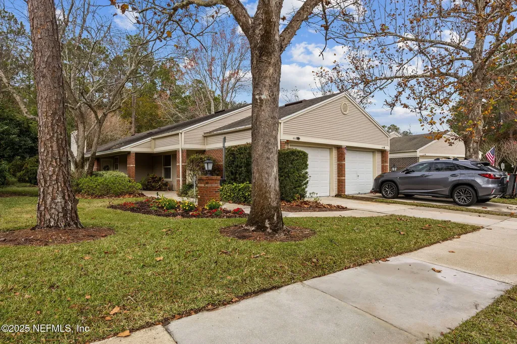 4512 Middleton Park Circle W Jacksonville FL 32224