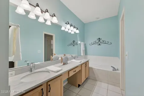 14407 Pelican Bay Court Jacksonville FL 32224