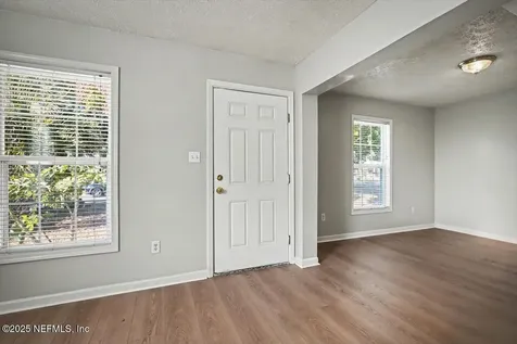 1217 Clock Street Jacksonville FL 32211