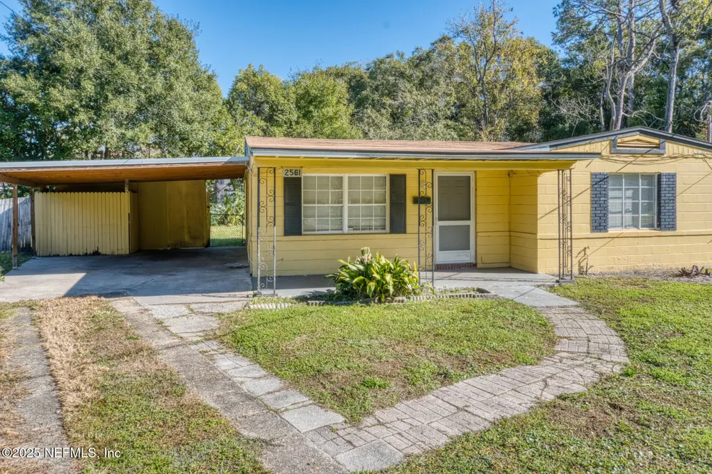 2561 Nicholas Circle E Jacksonville FL 32207