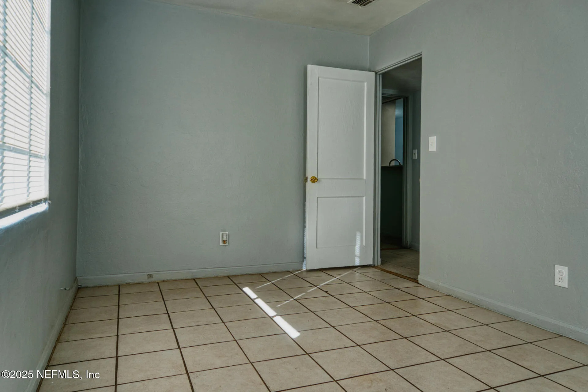 2561 Nicholas Circle E Jacksonville FL 32207