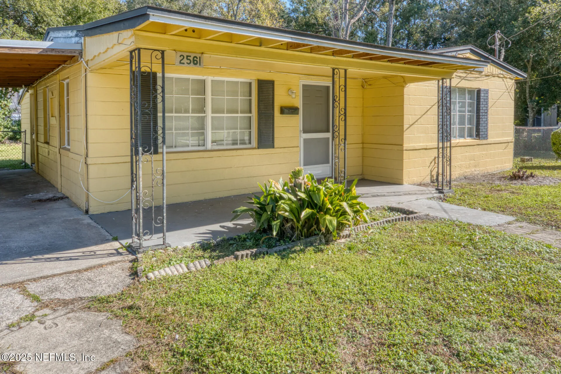 2561 Nicholas Circle E Jacksonville FL 32207