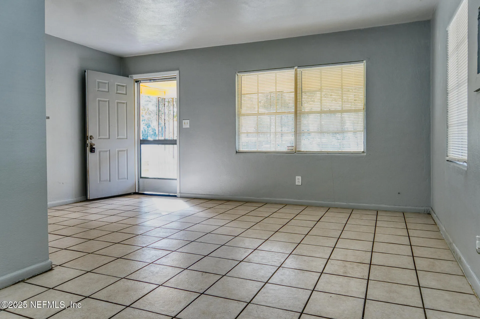 2561 Nicholas Circle E Jacksonville FL 32207