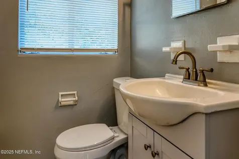 2561 Nicholas Circle E Jacksonville FL 32207