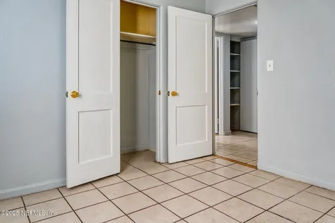 2561 Nicholas Circle E Jacksonville FL 32207