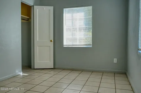 2561 Nicholas Circle E Jacksonville FL 32207