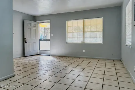 2561 Nicholas Circle E Jacksonville FL 32207