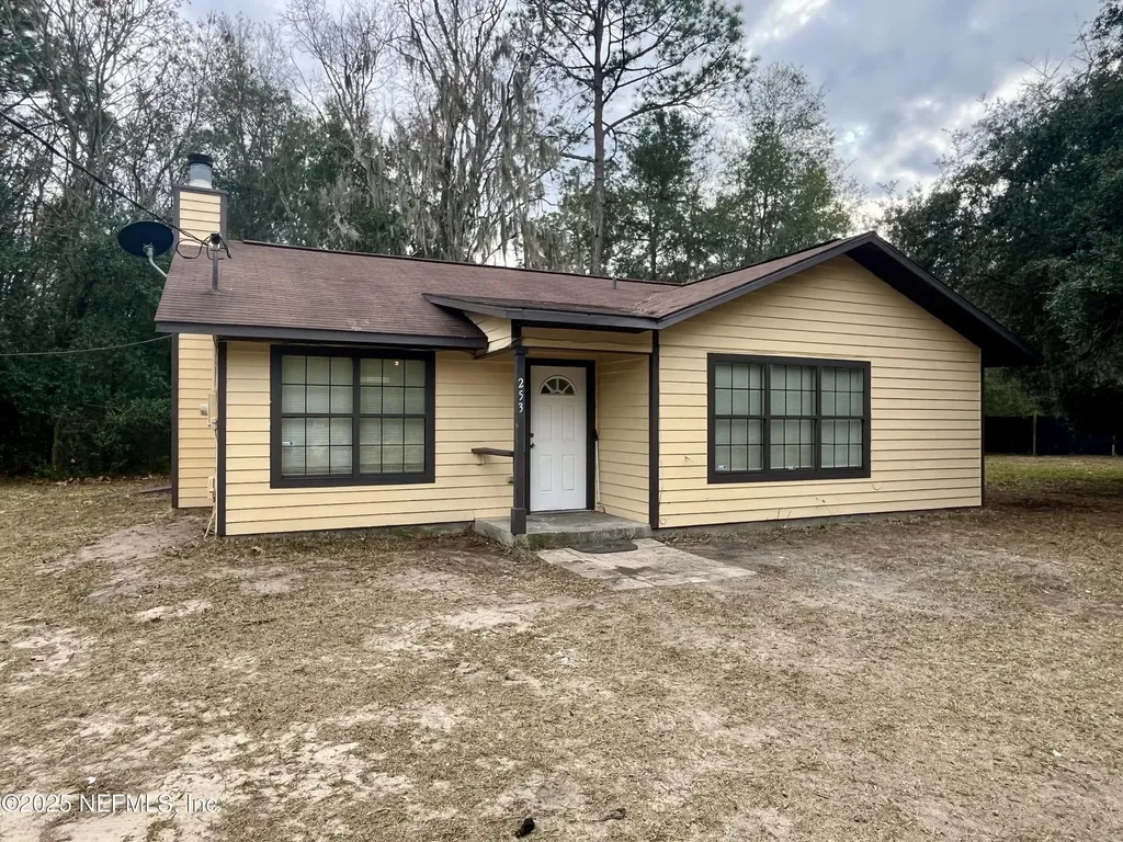 253 Lakeview Court Interlachen FL 32148