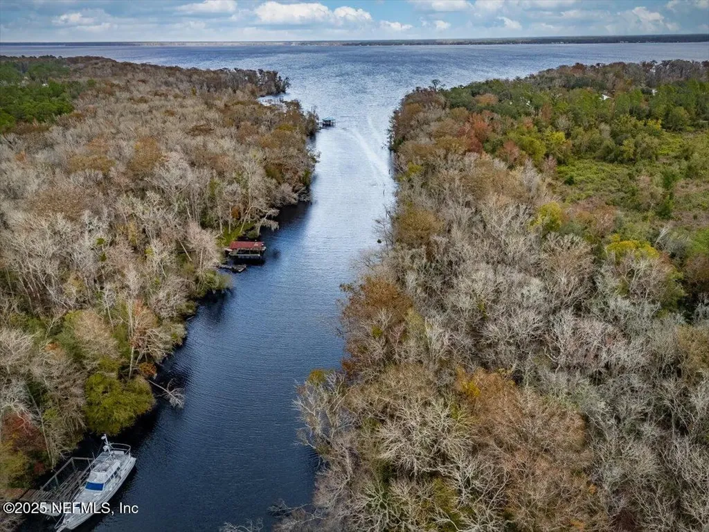 180 Pioneer Trail Green Cove Springs FL 32043