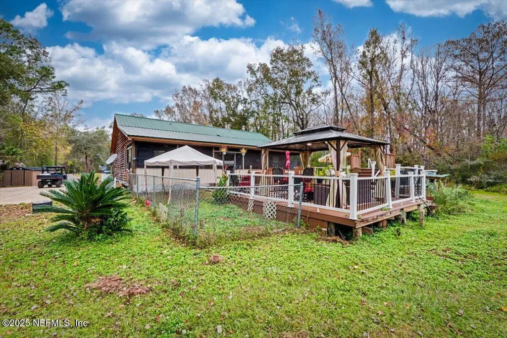 180 Pioneer Trail Green Cove Springs FL 32043